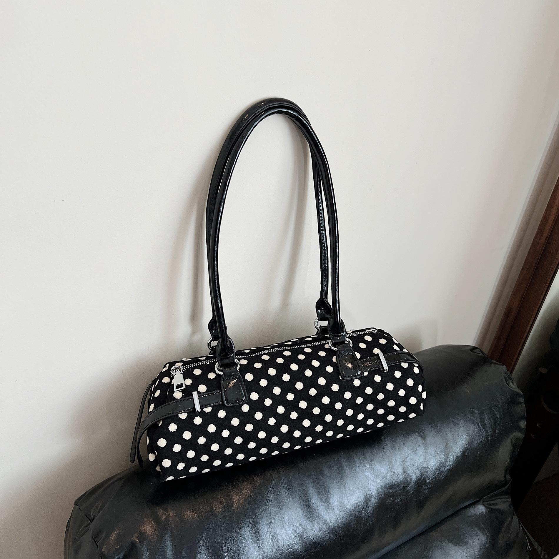 French Vintage Polka Dot Shoulder Bags for Women Large Capacity Ladies Armpit Pillow Bag Simple Female Boston Handbags Tote чорний
French Vintage Polka Dot Shoulder Bags for Women Large Capacity Ladies Armpit Pillow Bag Simple Female Boston Handbags Tote чорний