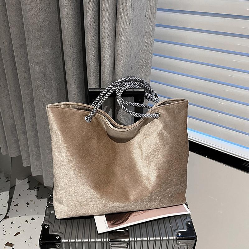 Stylish Canvas Tote Bag For Women With Spacious Design And Trendy Colors Ideal For Daily Commuting And Casual Outings хакі
Stylish Canvas Tote Bag For Women With Spacious Design And Trendy Colors Ideal For Daily Commuting And Casual Outings хакі