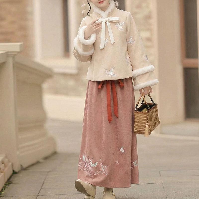 2025 Winter Hanfu Style Tang Suit Set: Women’s Modernized Top & Skirt Ensemble XXL
2025 Winter Hanfu Style Tang Suit Set: Women’s Modernized Top & Skirt Ensemble XXL
