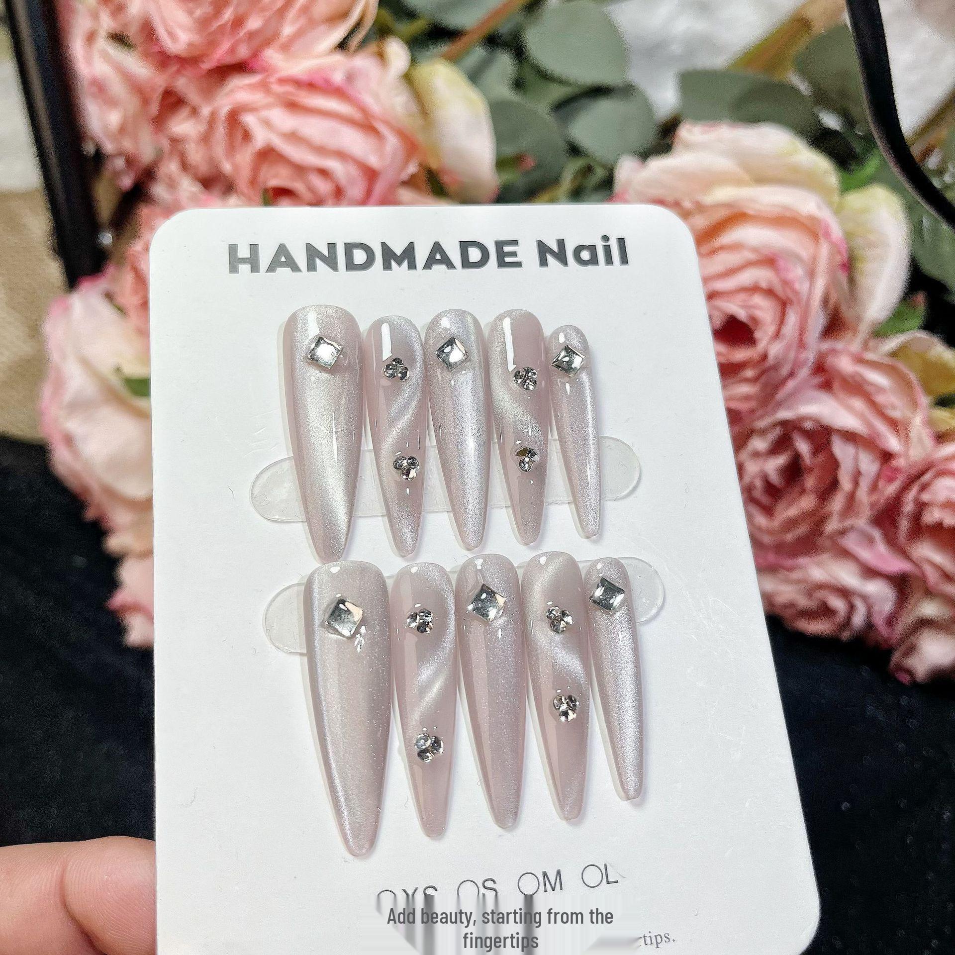 Чистый ручной работы носимый маникюр кошачий глаз гель с мелким глиттером и готовыми отбеливающими типсами для ногтей Large
Чистый ручной работы носимый маникюр кошачий глаз гель с мелким глиттером и готовыми отбеливающими типсами для ногтей Large