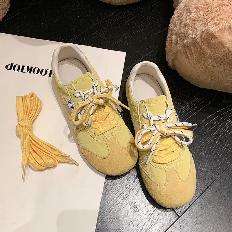 Leather German training shoes women s 2025 spring new flat-bottomed casual board shoes sports shoes versatile soft-soled comfortable little white shoe 40 жёлтый
Leather German training shoes women s 2025 spring new flat-bottomed casual board shoes sports shoes versatile soft-soled comfortable little white shoe 40 жёлтый