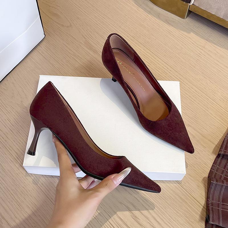 Cashmere senior temperament high heels women s pointed toe thin heels women s single shoes banquet versatile solid color work shoes 39 бордовий
Cashmere senior temperament high heels women s pointed toe thin heels women s single shoes banquet versatile solid color work shoes 39 бордовий
