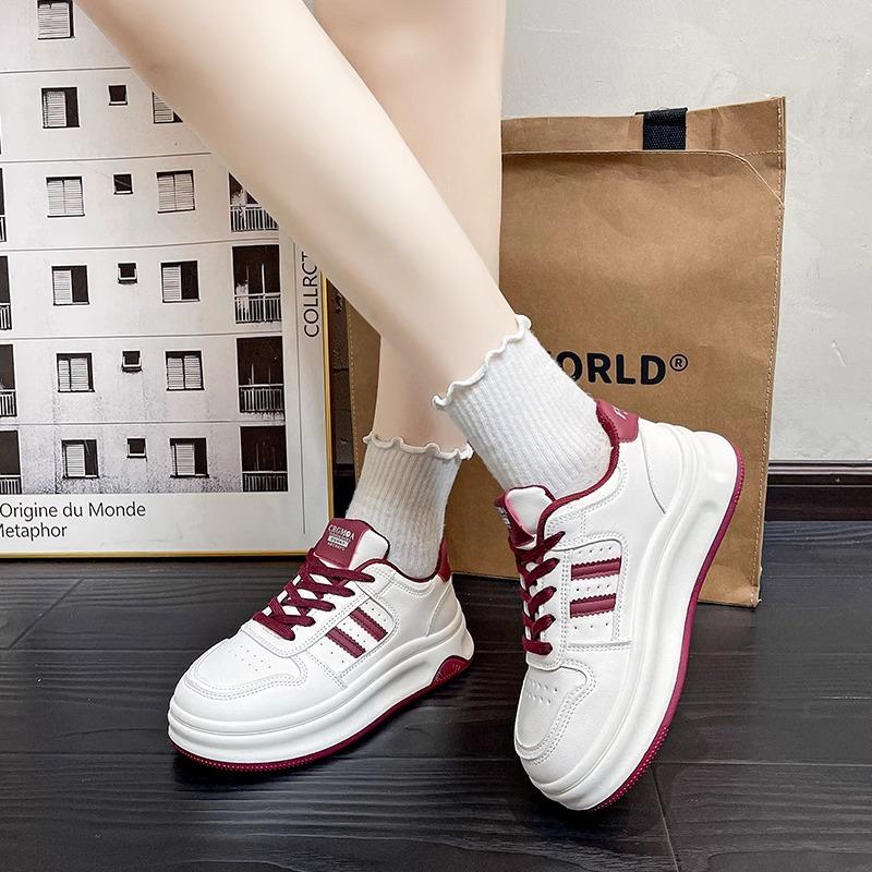 Little white shoes women s thick-soled versatile sports and leisure board shoes increase the height of the soft sole 40
Little white shoes women s thick-soled versatile sports and leisure board shoes increase the height of the soft sole 40