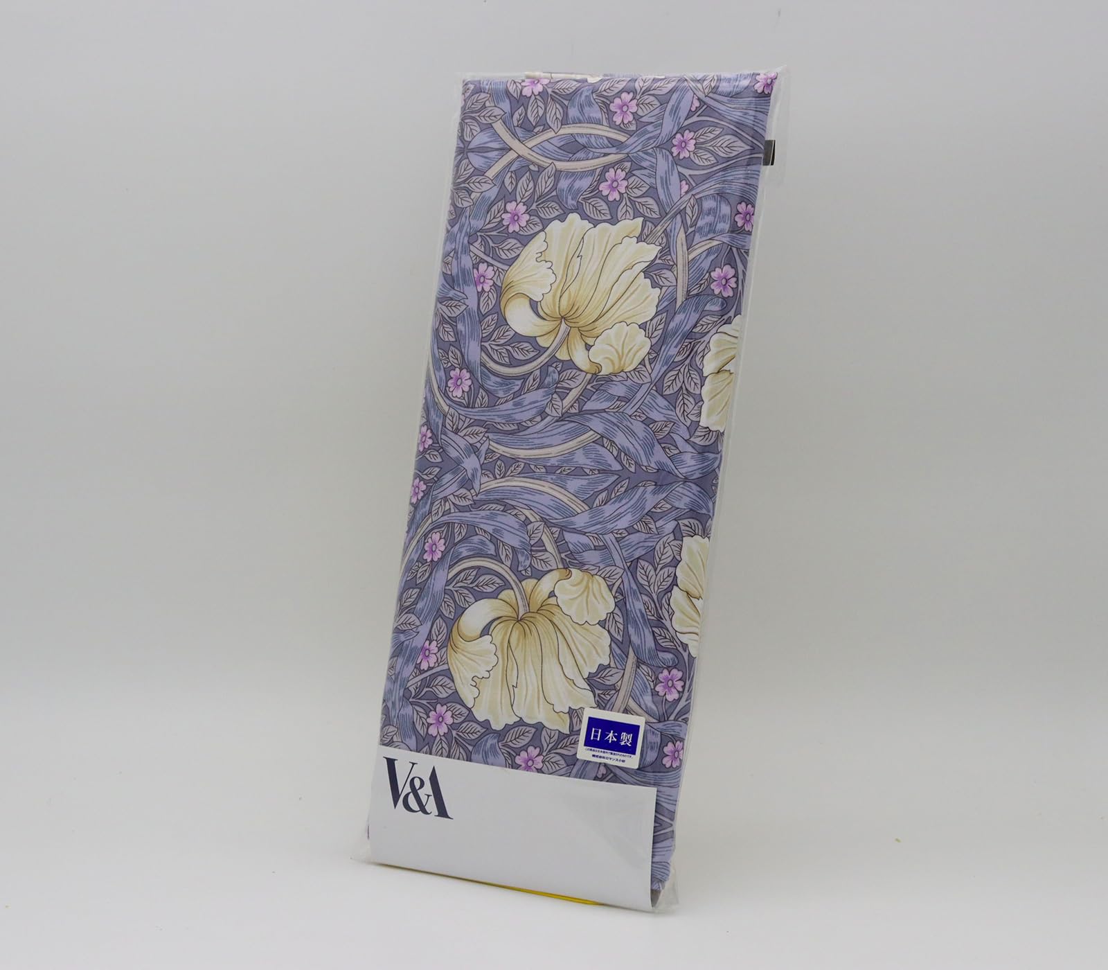 Romance Kosugi Pillowcase (63 x 43 cm), Blue, V&A (Victoria & Albert Museum) Pimpernel, Made in Japan
Romance Kosugi Pillowcase (63 x 43 cm), Blue, V&A (Victoria & Albert Museum) Pimpernel, Made in Japan