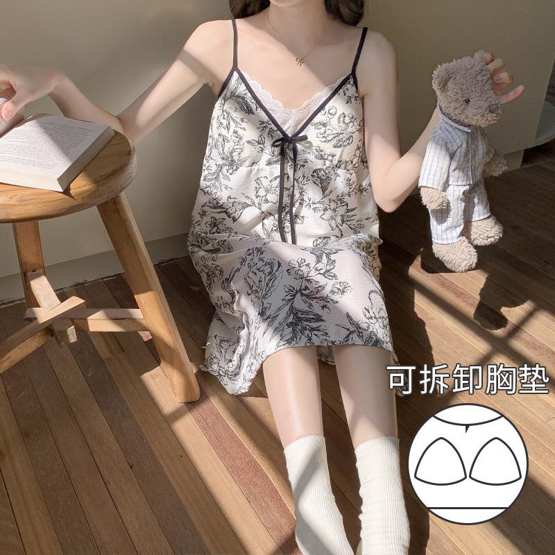 Summer new Chinese style ink printing antique style thin cloud cotton nightdress loungewear women s pajamas spot M
Summer new Chinese style ink printing antique style thin cloud cotton nightdress loungewear women s pajamas spot M