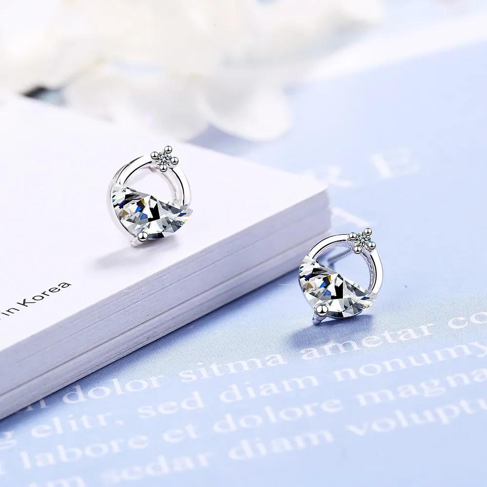 925 Sterling Silver Crystal Semi-Circle Earrings For Women Wedding Engagement Party Fashion Charm Jewelry білий
925 Sterling Silver Crystal Semi-Circle Earrings For Women Wedding Engagement Party Fashion Charm Jewelry білий