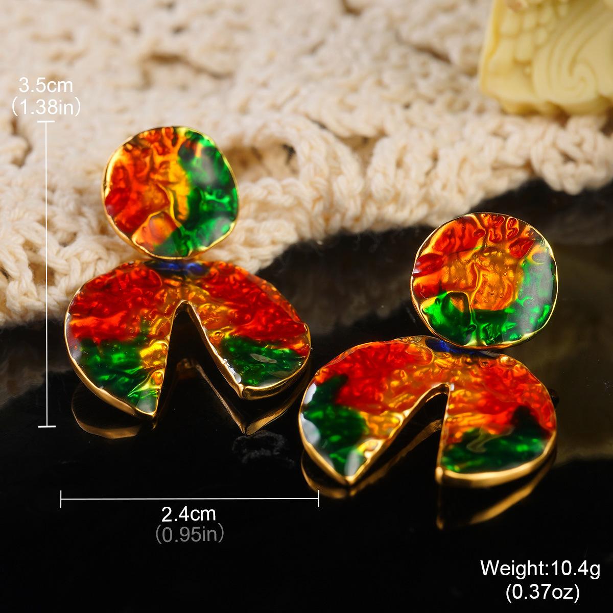 Exaggerated European and American color oil painting series earrings personalized high-grade irregular color contrast personalized earrings niche
Exaggerated European and American color oil painting series earrings personalized high-grade irregular color contrast personalized earrings niche