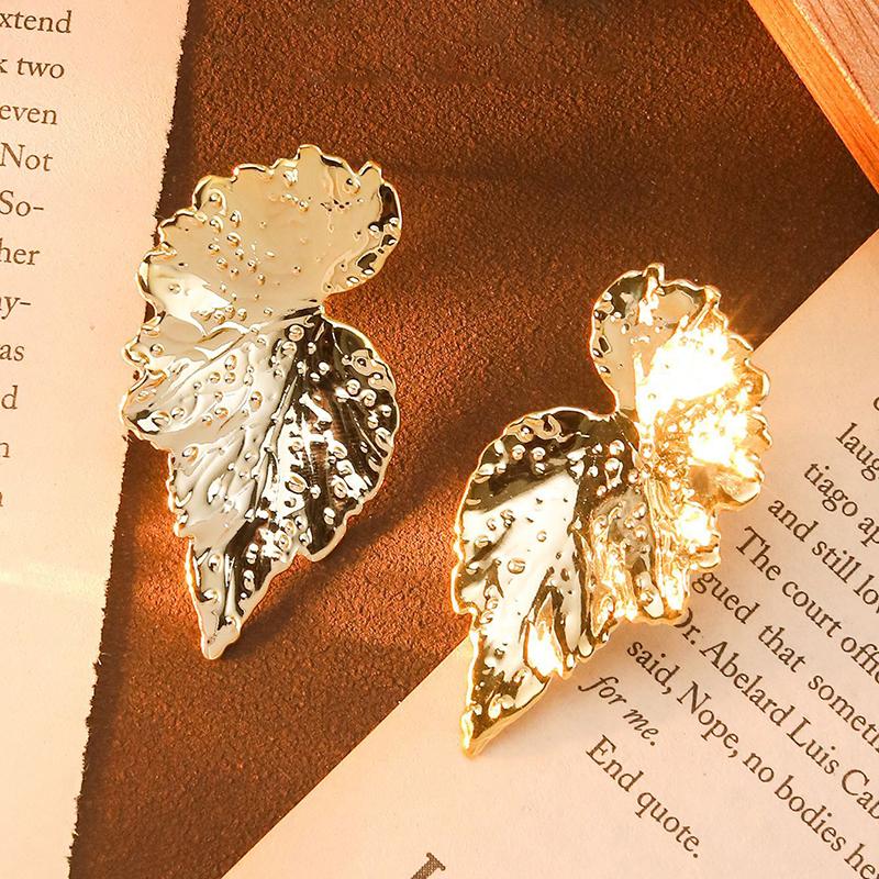 Милые серьги-пусеты в виде листьев для женщин, свежие серебристые, золотистые, изысканные серьги из сплава, элегантное ювелирное украшение в подарок
Милые серьги-пусеты в виде листьев для женщин, свежие серебристые, золотистые, изысканные серьги из сплава, элегантное ювелирное украшение в подарок