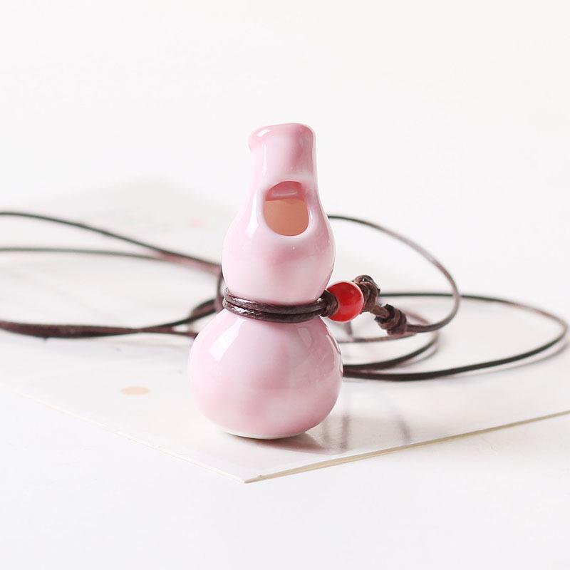 Cute Sweet Pink Green Ceramic Gourd Whistle Pendant Necklace for Women Exquisite Ethnic Style Summer Rope Weaving Collar Jewelry розовый
Cute Sweet Pink Green Ceramic Gourd Whistle Pendant Necklace for Women Exquisite Ethnic Style Summer Rope Weaving Collar Jewelry розовый