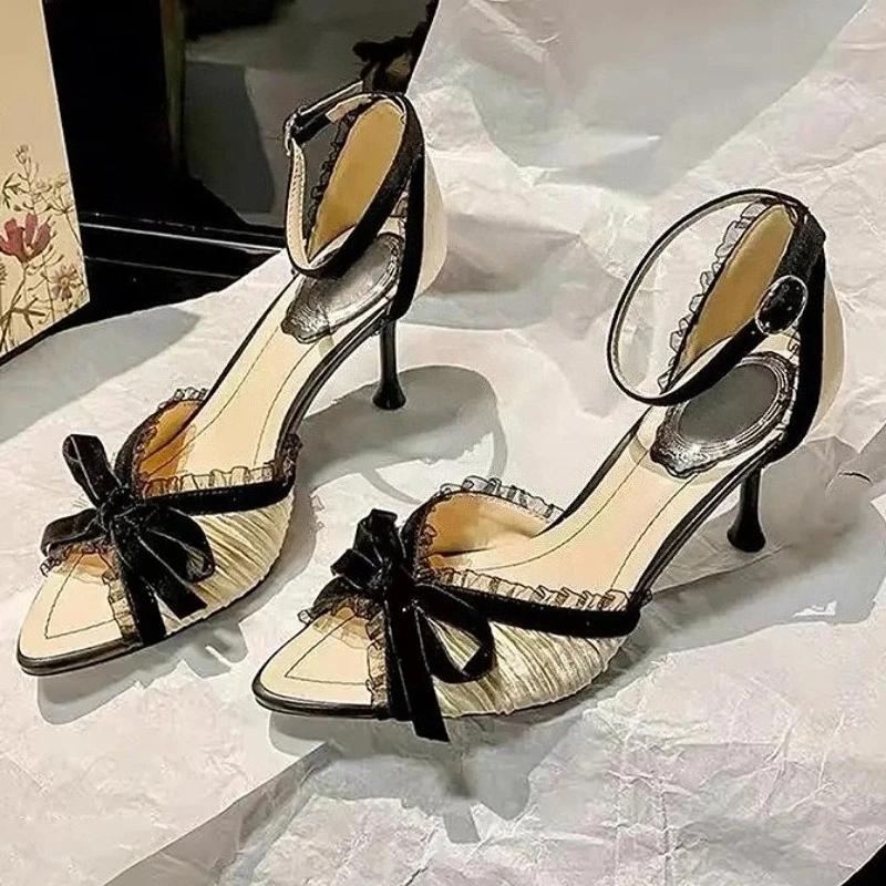 Sexy Lace Bowknot High Heels Women Pleated Designer Sandals Female Satin Pointed Toe Pumps Banquet Party Shoes Ladies 40
Sexy Lace Bowknot High Heels Women Pleated Designer Sandals Female Satin Pointed Toe Pumps Banquet Party Shoes Ladies 40