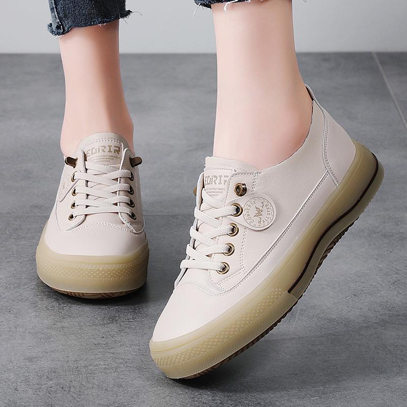 Sports and leisure board shoes new leather little white shoes fashion versatile classic thick sole 35
Sports and leisure board shoes new leather little white shoes fashion versatile classic thick sole 35
