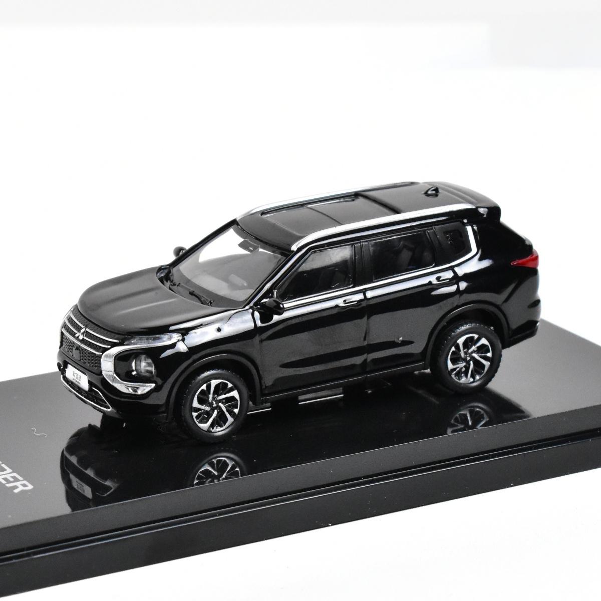 1:64 Mitsubishi Outlander SUV 2023 Alloy Car Diecasts & Toy Vehicles Car Model Miniature Scale Model Car For Children чорний
1:64 Mitsubishi Outlander SUV 2023 Alloy Car Diecasts & Toy Vehicles Car Model Miniature Scale Model Car For Children чорний