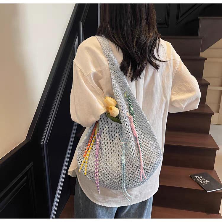 Hollowed-out Knitted Bag Women With Large Capacity All-matching Shoulder Casual Commuting Tote 38x8x27 синій
Hollowed-out Knitted Bag Women With Large Capacity All-matching Shoulder Casual Commuting Tote 38x8x27 синій