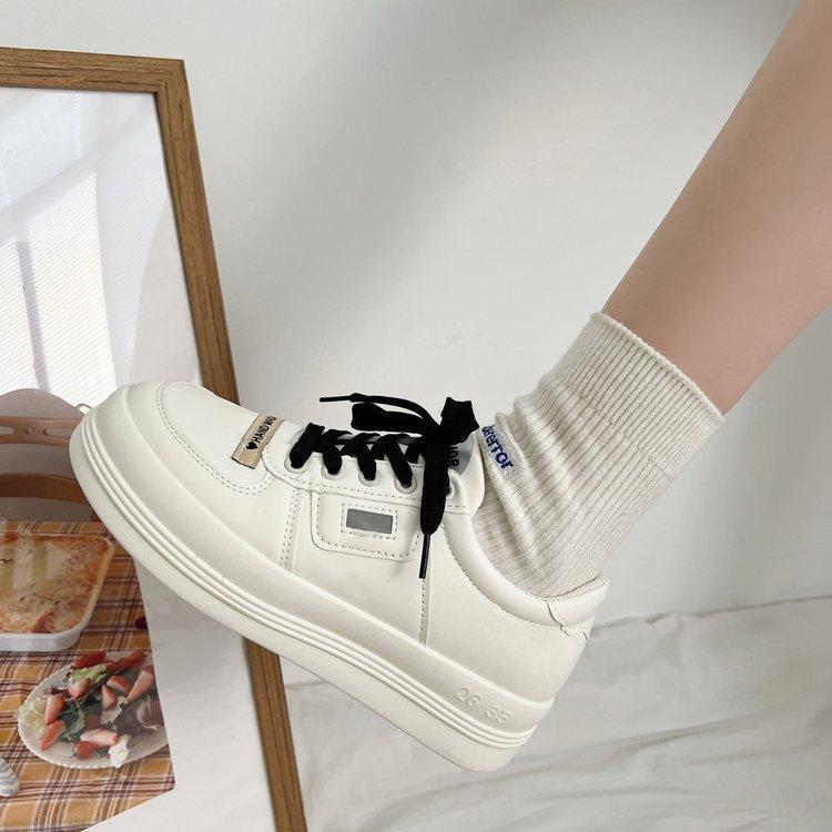 Summer and spring new big head board shoes children versatile platform students white shoes round head 40 бежевый
Summer and spring new big head board shoes children versatile platform students white shoes round head 40 бежевый