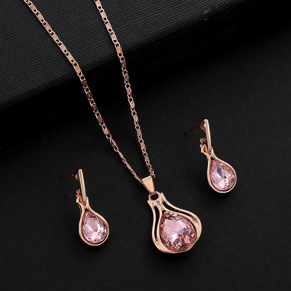 Горячая подвеска изумрудные серьги ожерелье комплект ювелирных изделий женский ins wind, Европа и цветные бриллиантовые ожерелья серьги комплект, розовый
Горячая подвеска изумрудные серьги ожерелье комплект ювелирных изделий женский ins wind, Европа и цветные бриллиантовые ожерелья серьги комплект, розовый