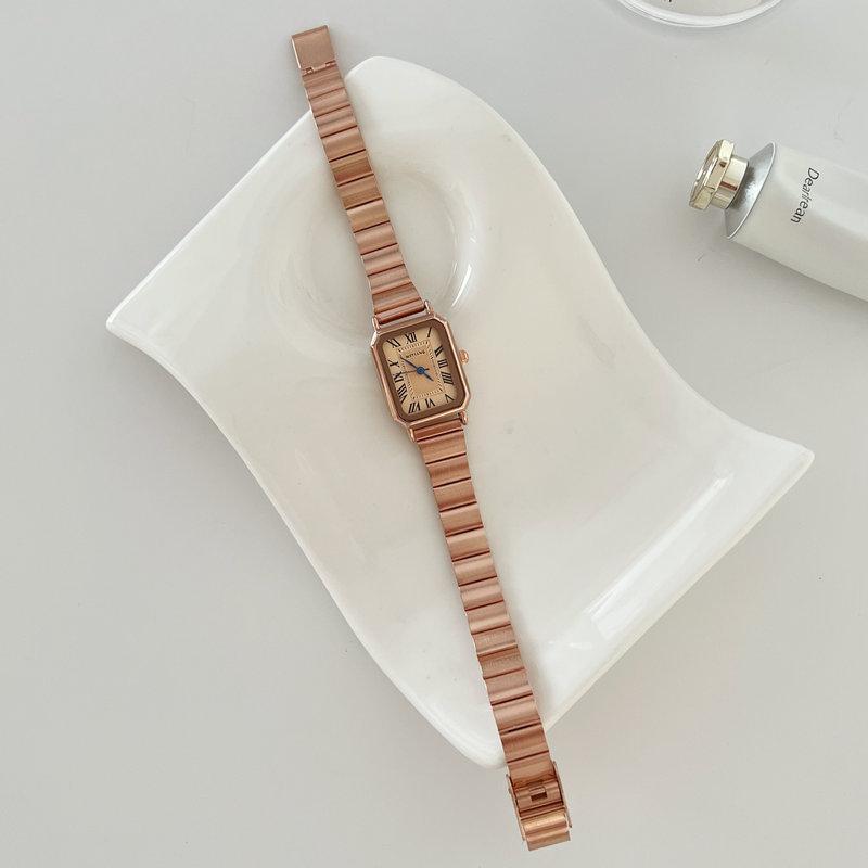 Ladies Watch Women S Style Retro Fine Strap Small Exquisite Hong Kong Style Women S Trend Quartz Watch
Ladies Watch Women S Style Retro Fine Strap Small Exquisite Hong Kong Style Women S Trend Quartz Watch
