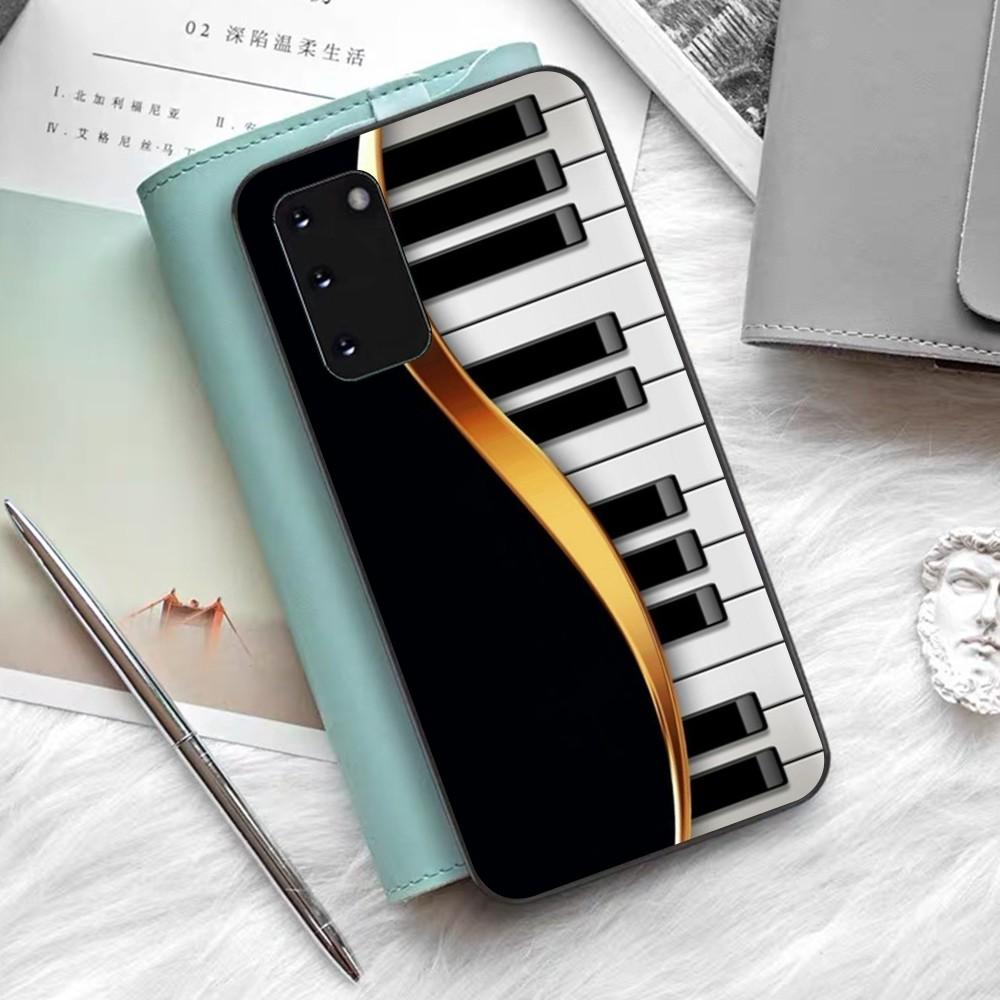 Black White Music Piano Keys Notes Phone Case For Samsung S 20 21 22 23 Plus Ultra For Redmi Note 8 9 10 11 For Huawei Y 5 6 9 Redmi Note 11S
Black White Music Piano Keys Notes Phone Case For Samsung S 20 21 22 23 Plus Ultra For Redmi Note 8 9 10 11 For Huawei Y 5 6 9 Redmi Note 11S