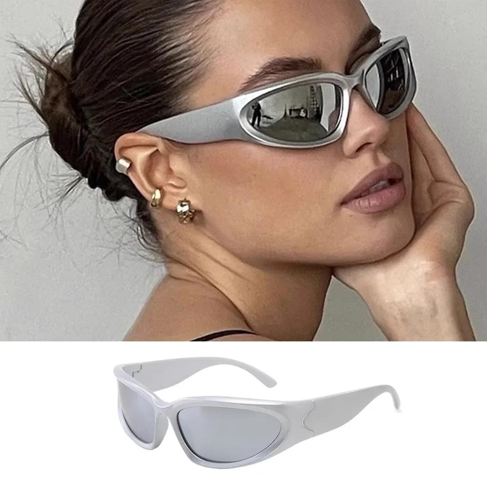3pcs Y2K Sports Punk Sunglasses Women Brand Designer Square Goggle Men Luxury Sun Glasses UV400 Colorful Mirror Fashion Eyewear
3pcs Y2K Sports Punk Sunglasses Women Brand Designer Square Goggle Men Luxury Sun Glasses UV400 Colorful Mirror Fashion Eyewear