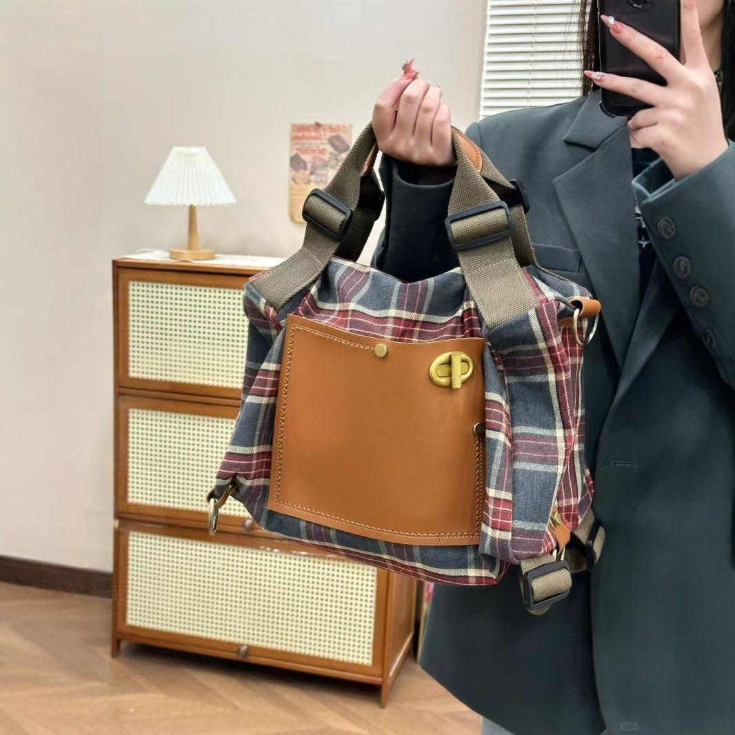 Korean version of fashion single shoulder double shoulder dual-purpose bag 2023 new large-capacity plaid backpack crossbody pillow bag tide 40*22*24 червоний
Korean version of fashion single shoulder double shoulder dual-purpose bag 2023 new large-capacity plaid backpack crossbody pillow bag tide 40*22*24 червоний