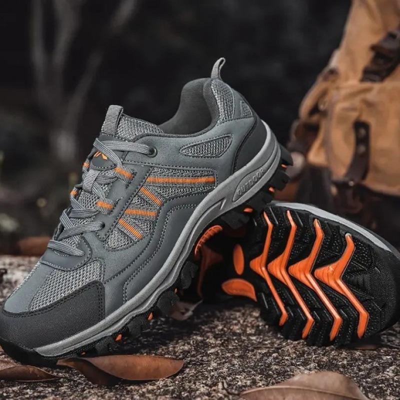 Spring and Autumn new couple outdoor hiking shoes men s high-top waterproof and non-slip sports off-road wear-resistant hiking shoes women 35
Spring and Autumn new couple outdoor hiking shoes men s high-top waterproof and non-slip sports off-road wear-resistant hiking shoes women 35