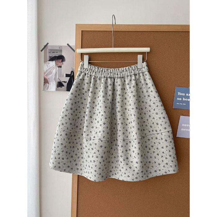 High-Quality Floral A-line Woolen Midi Skirt for Women - Winter Anti-Exposure Puff Style S абрикосовий
High-Quality Floral A-line Woolen Midi Skirt for Women - Winter Anti-Exposure Puff Style S абрикосовий