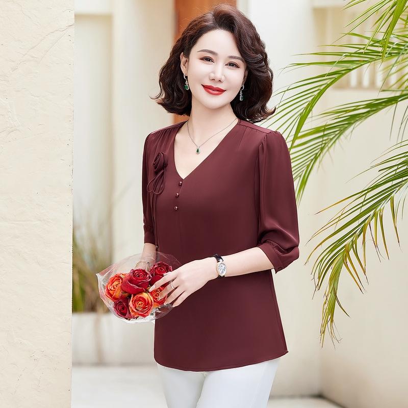 2026 Summer V-Neck Chiffon Seven-Sleeve T-Shirt for Middle-Aged Women 4XL (recommended 67.5-75 kg)
2026 Summer V-Neck Chiffon Seven-Sleeve T-Shirt for Middle-Aged Women 4XL (recommended 67.5-75 kg)