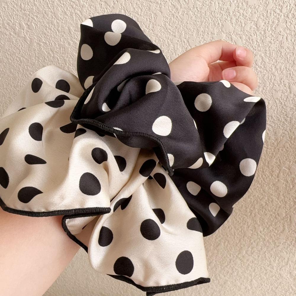 Retro Elegant Large Hair Scrunchies Headband Polka Dots Rubber Band Fashion Hair Rope Headwear B
Retro Elegant Large Hair Scrunchies Headband Polka Dots Rubber Band Fashion Hair Rope Headwear B