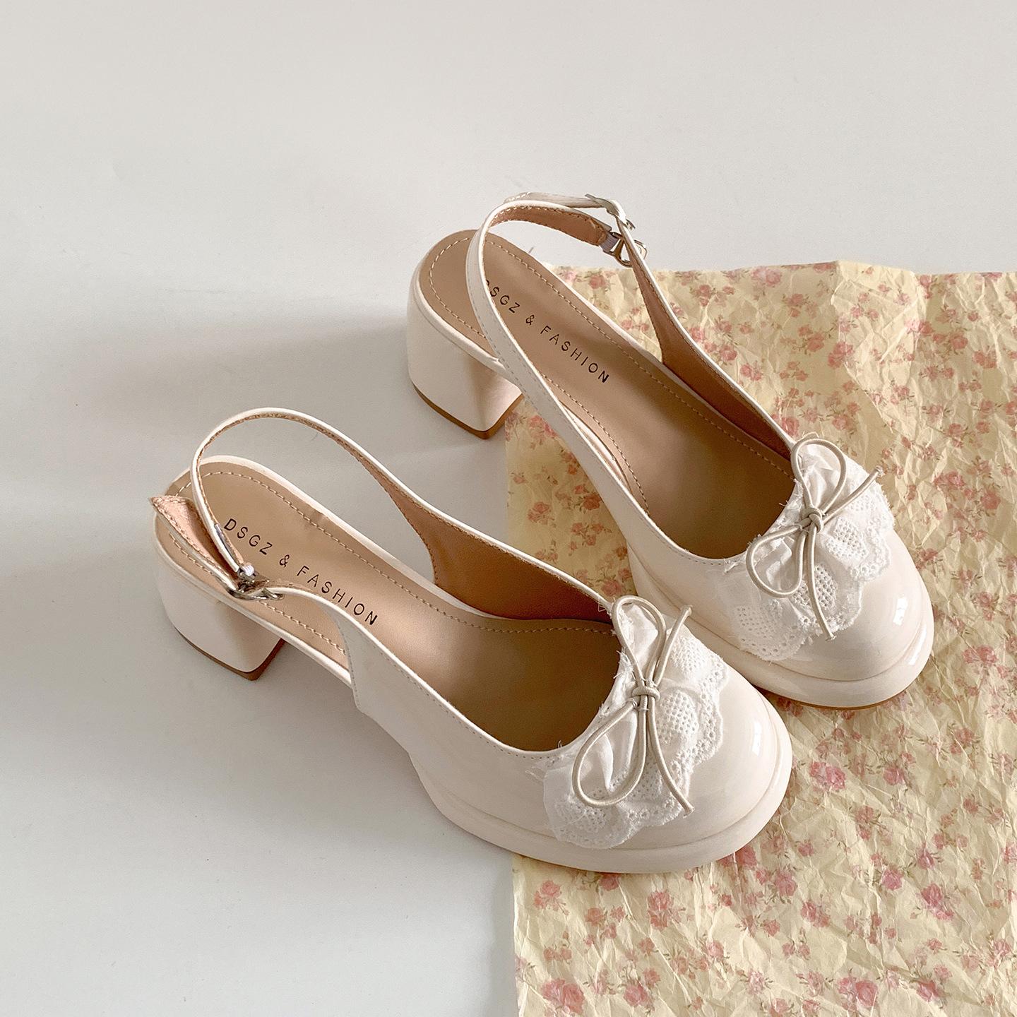 Popular retro black bag head thick heel sandals women s 2025 new summer skirt versatile non-slip French sandals 37 бежевий
Popular retro black bag head thick heel sandals women s 2025 new summer skirt versatile non-slip French sandals 37 бежевий