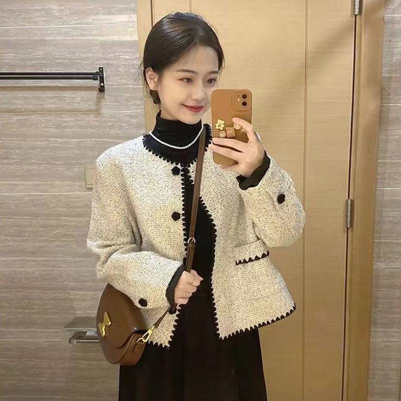 Французская ретро-куртка в мелкий ароматный горошек, весенняя новинка, облегающий топ высокого класса для женщин и невысоких людей XL
Французская ретро-куртка в мелкий ароматный горошек, весенняя новинка, облегающий топ высокого класса для женщин и невысоких людей XL