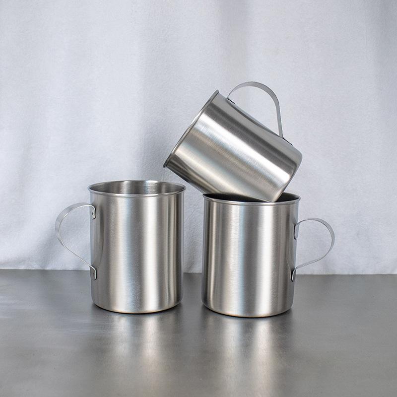 304 stainless steel water cup with handle random cup camping outdoor single-layer coffee cup beer cup large-capacity mouth cup 460ml срібний
304 stainless steel water cup with handle random cup camping outdoor single-layer coffee cup beer cup large-capacity mouth cup 460ml срібний
