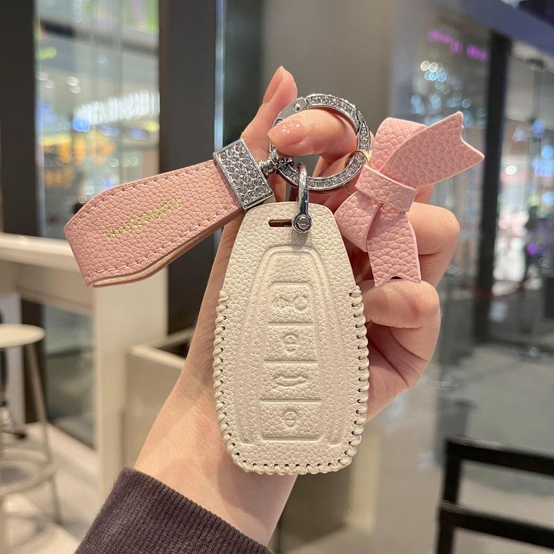 Fashion Car Key Case Remote Cover Shell Holder Styling Fob For Geely Coolray Binray Preface Okavango Monjaro Emgrand Altas
Fashion Car Key Case Remote Cover Shell Holder Styling Fob For Geely Coolray Binray Preface Okavango Monjaro Emgrand Altas