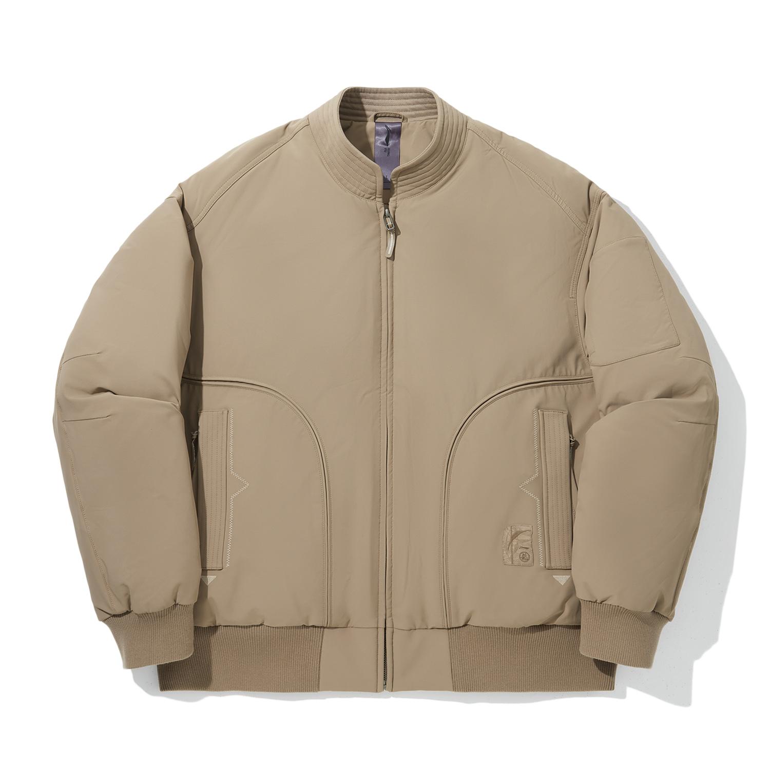 Li Ning X Джеки Чан Коллаборация Серия Кунг-фу Однотонный Стойка Воротник Короткий Длинный Рукав Пуховик Мужская Куртка Оленево-коричневый AYMU305-3 S
Li Ning X Джеки Чан Коллаборация Серия Кунг-фу Однотонный Стойка Воротник Короткий Длинный Рукав Пуховик Мужская Куртка Оленево-коричневый AYMU305-3 S