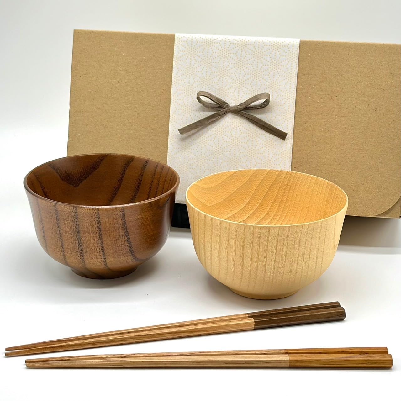 Wooden bowl and chopsticks set series with gift box bowl clear 4-piece (Hatan natural)
Wooden bowl and chopsticks set series with gift box bowl clear 4-piece (Hatan natural)