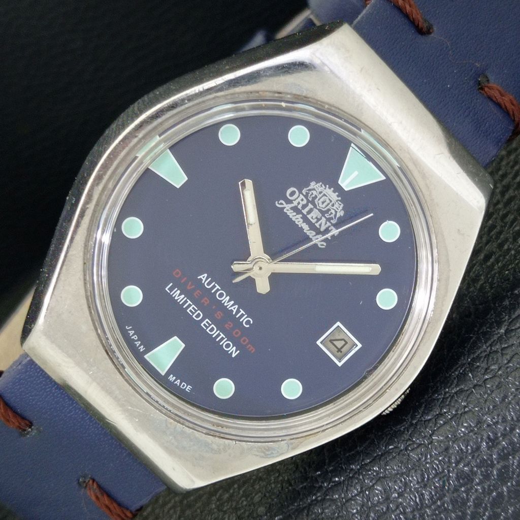 ВИНТАЖНЫЕ МУЖСКИЕ ЧАСЫ ORIENT AUTOMATIC 46943 ЯПОНИЯ С СИНИМ ЦИФЕРБЛАТОМ a701831-5 R207-a701831
ВИНТАЖНЫЕ МУЖСКИЕ ЧАСЫ ORIENT AUTOMATIC 46943 ЯПОНИЯ С СИНИМ ЦИФЕРБЛАТОМ a701831-5 R207-a701831