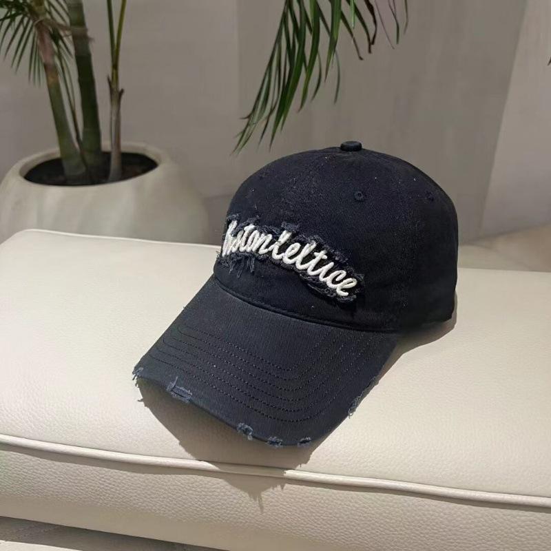 Ретро універсальна випрана рвана кепка для дітей вуличного шоу з вишивкою та сонцезахисним візерунком, бейсболка L(58-60cm) чорний
Ретро універсальна випрана рвана кепка для дітей вуличного шоу з вишивкою та сонцезахисним візерунком, бейсболка L(58-60cm) чорний