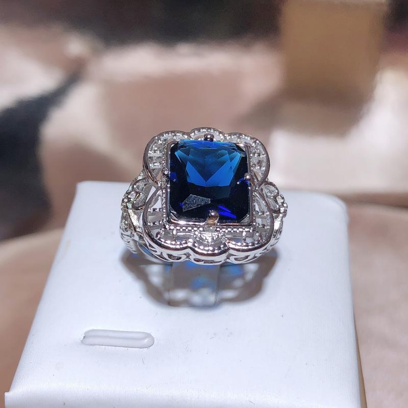 Кольцо с ажурным узором Sapphire Court No. 9
Кольцо с ажурным узором Sapphire Court No. 9