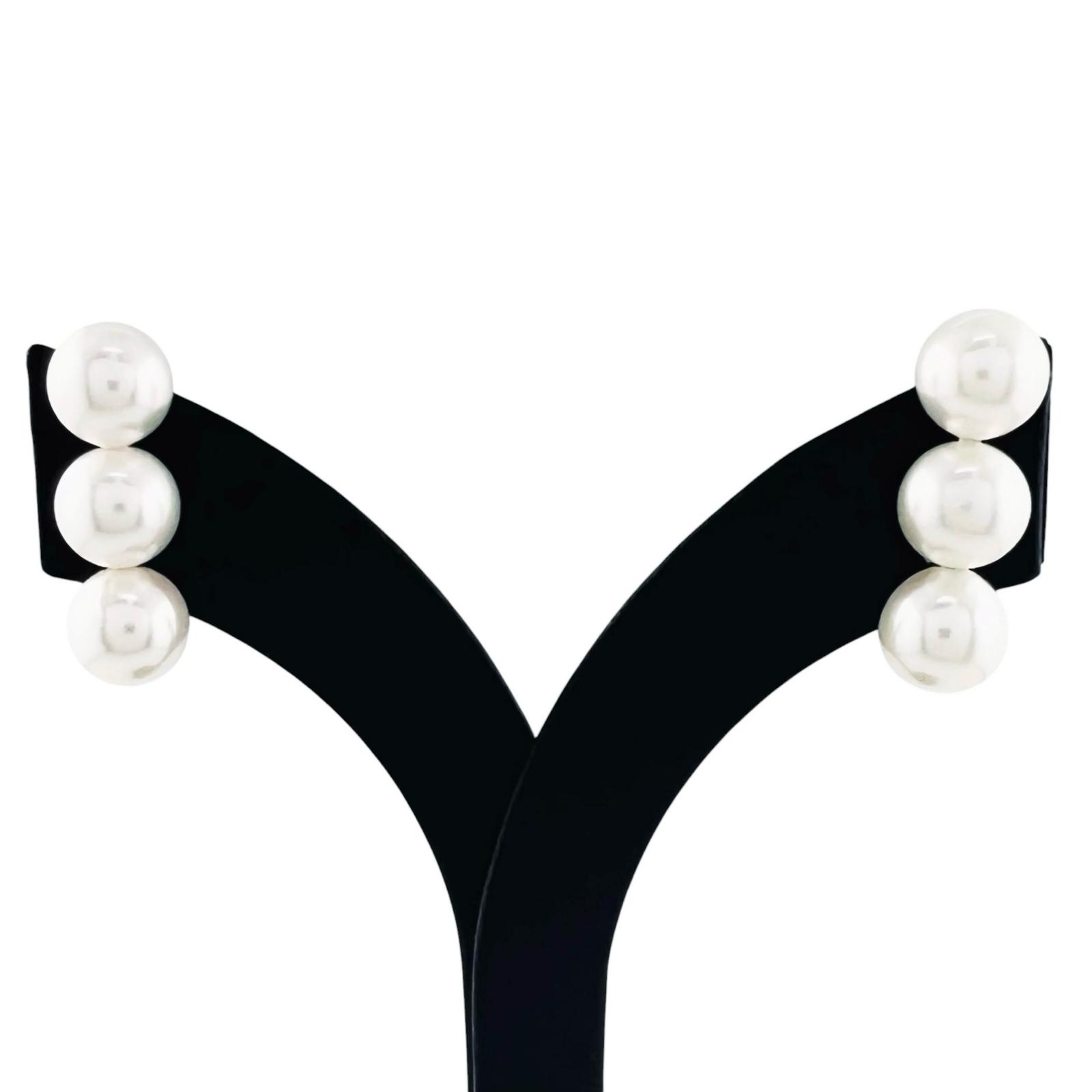 no brand Pierce White pink Women used
no brand Pierce White pink Women used