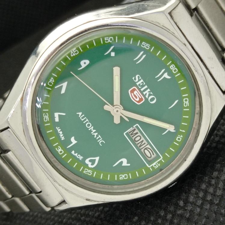 USED VINTAGE SEIKO 5 AUTO 6309A JAPAN MENS ARABIC GREEN WATCH 608e-a316020-2 SKU608e-a316020
USED VINTAGE SEIKO 5 AUTO 6309A JAPAN MENS ARABIC GREEN WATCH 608e-a316020-2 SKU608e-a316020