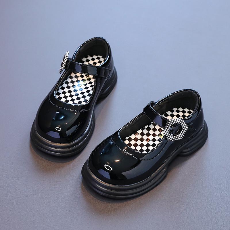 Girls Medium and Large Children s Leather Shoes2026Spring and Autumn New Style Children s Cute Black and White Checkered Small Flower Performance 26Inner Length16cm чёрный
Girls Medium and Large Children s Leather Shoes2026Spring and Autumn New Style Children s Cute Black and White Checkered Small Flower Performance 26Inner Length16cm чёрный
