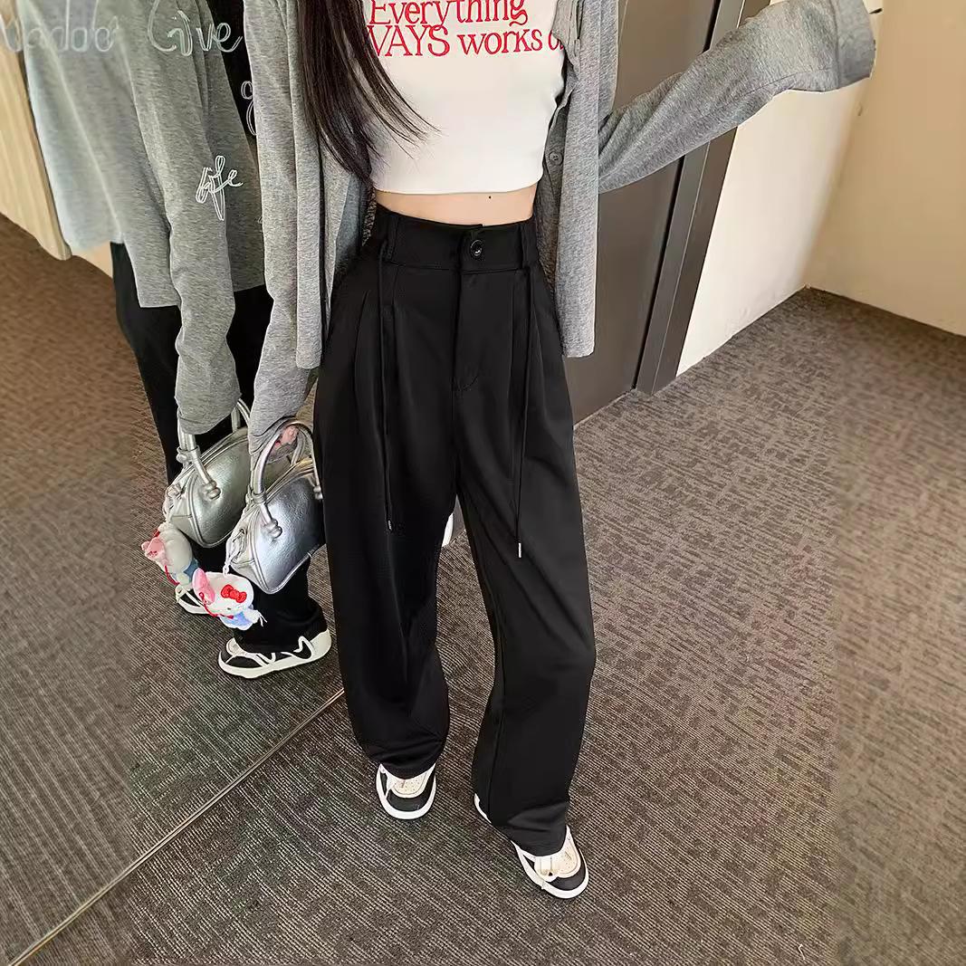 Женские брюки-костюм на весну и осень на кулиске, новые американские, с эластичной талией, драпирующиеся широкие брюки для женщин, маленькие повседневные брюки 4XL
Женские брюки-костюм на весну и осень на кулиске, новые американские, с эластичной талией, драпирующиеся широкие брюки для женщин, маленькие повседневные брюки 4XL