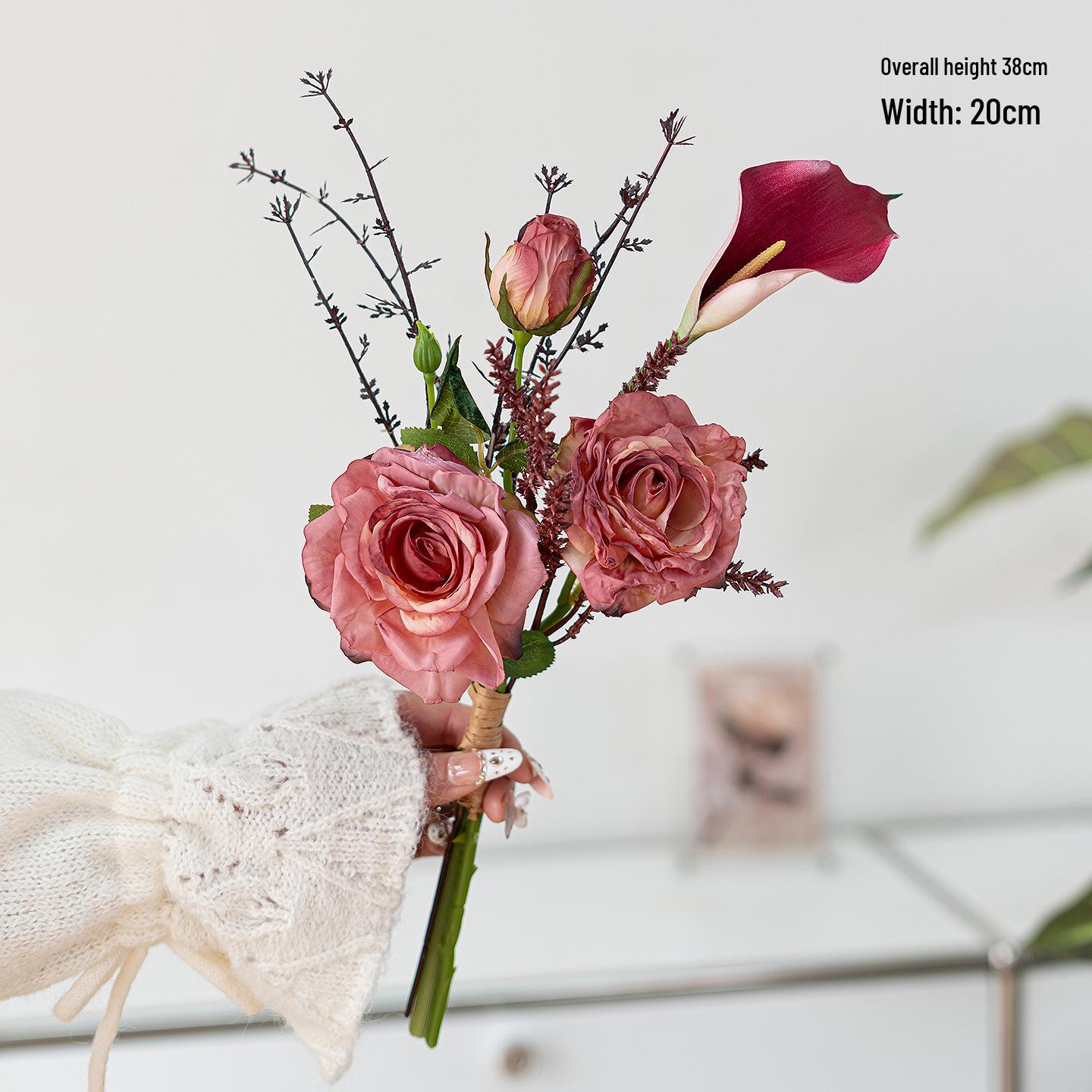Original Design Fresh Rose and Calla Lily Artificial Bouquet for Weddings, Graduations, and Photography
Original Design Fresh Rose and Calla Lily Artificial Bouquet for Weddings, Graduations, and Photography
