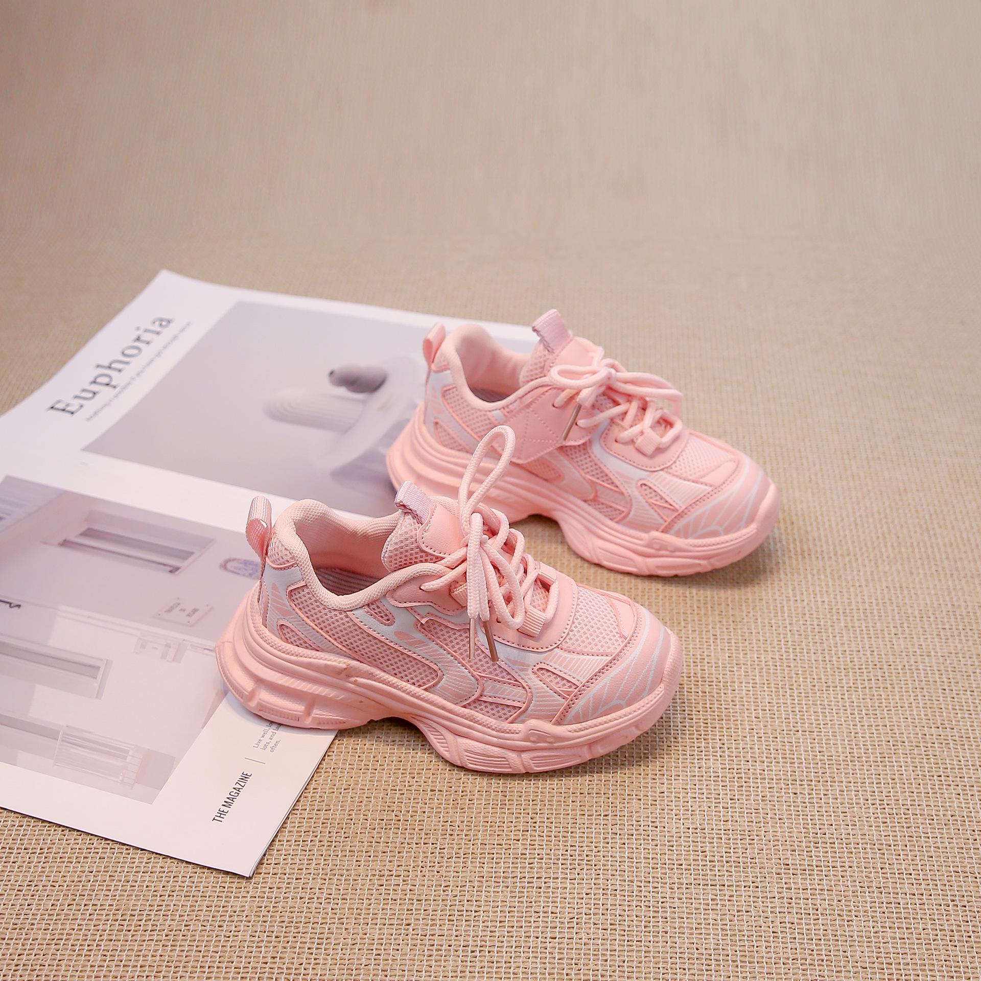 Girls dad shoes spring and autumn 2025 new children s shoes medium and older children s summer mesh breathable sports shoes non-slip 26
Girls dad shoes spring and autumn 2025 new children s shoes medium and older children s summer mesh breathable sports shoes non-slip 26