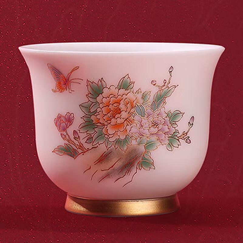 Chaxun Yangzhi Jade Crystal Porcelain Peony Master Tea Cup
Chaxun Yangzhi Jade Crystal Porcelain Peony Master Tea Cup