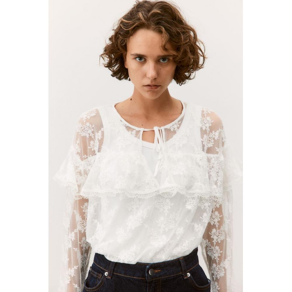 Блуза с кружевом HM Flounce белого цвета 
Блуза с кружевом HM Flounce белого цвета