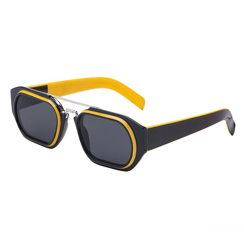 Новые солнцезащитные очки с двойным лучом для мужчин. Солнцезащитные очки для вождения в стиле ретро. Очки в коробке. Европейские и американские трендовые уличные очки.
Новые солнцезащитные очки с двойным лучом для мужчин. Солнцезащитные очки для вождения в стиле ретро. Очки в коробке. Европейские и американские трендовые уличные очки.