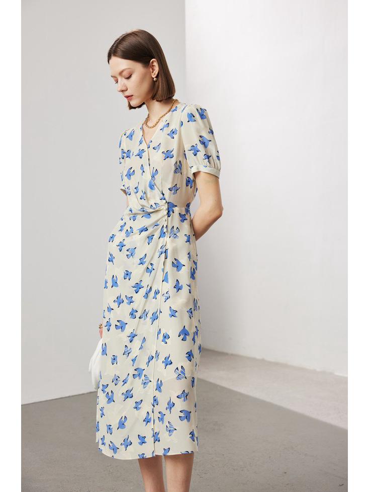 Женское шелковое платье с V-образным вырезом - Коллекция Весна/Лето 2025, с короткими рукавами, на подкладке из двойного крепа, 100% шелк тутового дерева. M 50-55 kg
Женское шелковое платье с V-образным вырезом - Коллекция Весна/Лето 2025, с короткими рукавами, на подкладке из двойного крепа, 100% шелк тутового дерева. M 50-55 kg