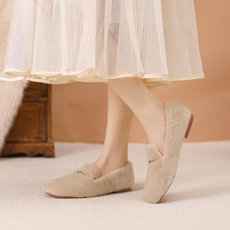 Internet celebrity fluffy shoes women s shoes wear 2024 new autumn and winter one-pedal plush warm cotton shoes suede single shoes 35 абрикосовый
Internet celebrity fluffy shoes women s shoes wear 2024 new autumn and winter one-pedal plush warm cotton shoes suede single shoes 35 абрикосовый