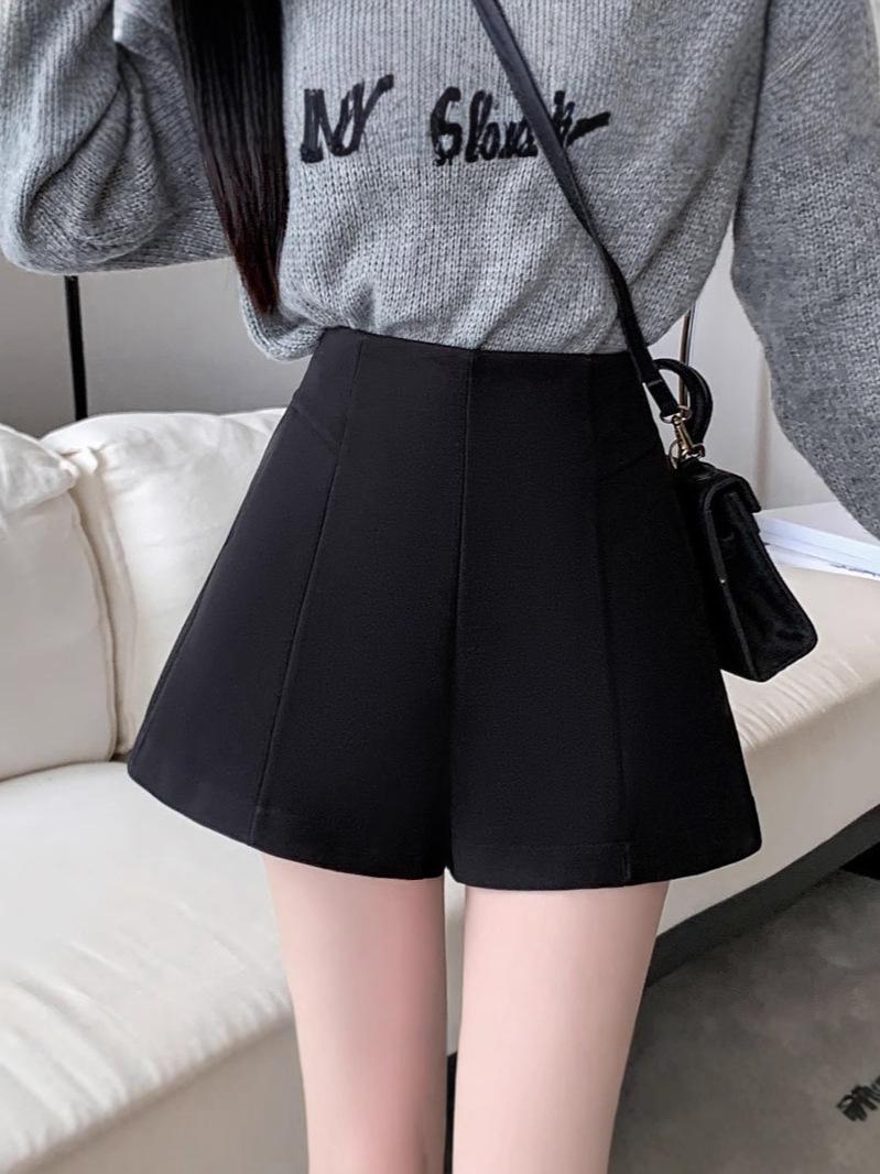 Plus Size High Waist Woolen A-Line Shorts for Women - Slimming Wide Leg & Bootcut Style for Autumn/Winter L чёрный
Plus Size High Waist Woolen A-Line Shorts for Women - Slimming Wide Leg & Bootcut Style for Autumn/Winter L чёрный
