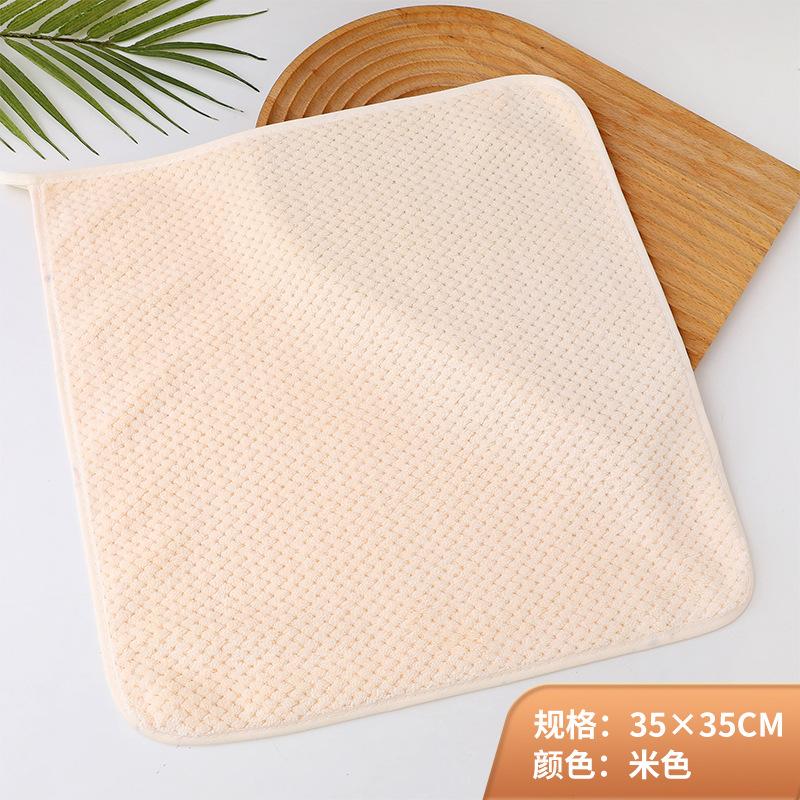 Маленькое квадратное полотенце из кораллового флиса впитывает воду и не линяет, полотенце для рук, детский носовой платок, полотенце для лица. 35*35cm
Маленькое квадратное полотенце из кораллового флиса впитывает воду и не линяет, полотенце для рук, детский носовой платок, полотенце для лица. 35*35cm