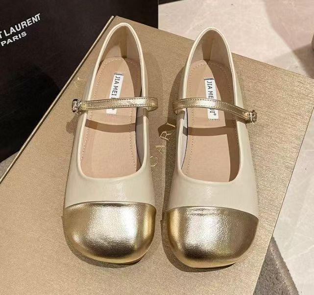 Туфли Мэри Джейн в цветовой гамме Сяосянфэн для женской верхней одежды 2025 весна новые ретро литературные и удобные туфли-лодочки на плоской подошве 40
Туфли Мэри Джейн в цветовой гамме Сяосянфэн для женской верхней одежды 2025 весна новые ретро литературные и удобные туфли-лодочки на плоской подошве 40